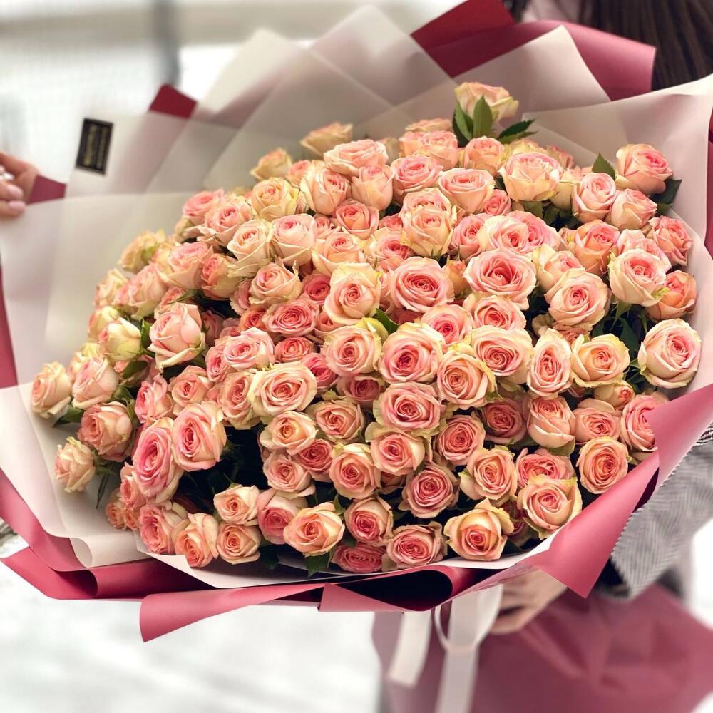 ≈ 171 роза - 25 веток кустовой розы Азор